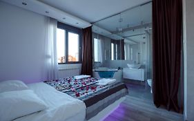 Luxury Boutique City Center Apartments