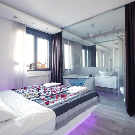Luxury Boutique City Center Apartments Belgrado Esterno foto