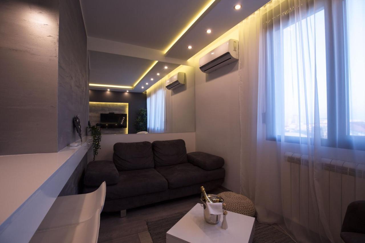 Luxury Boutique City Center Apartments Belgrado Esterno foto